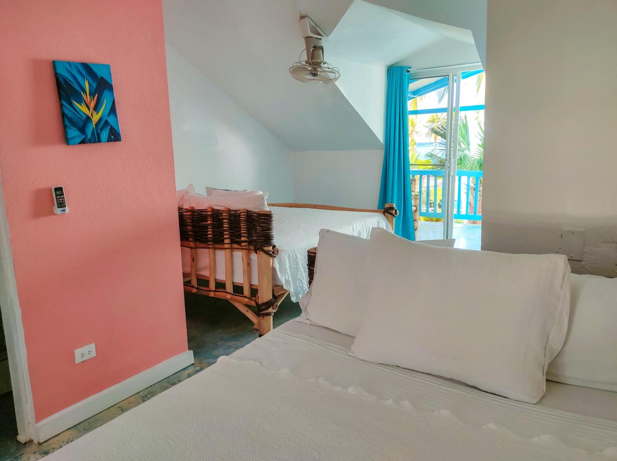 لاس غاليراس B&B Aparthotel La Isleta الغرفة الصورة