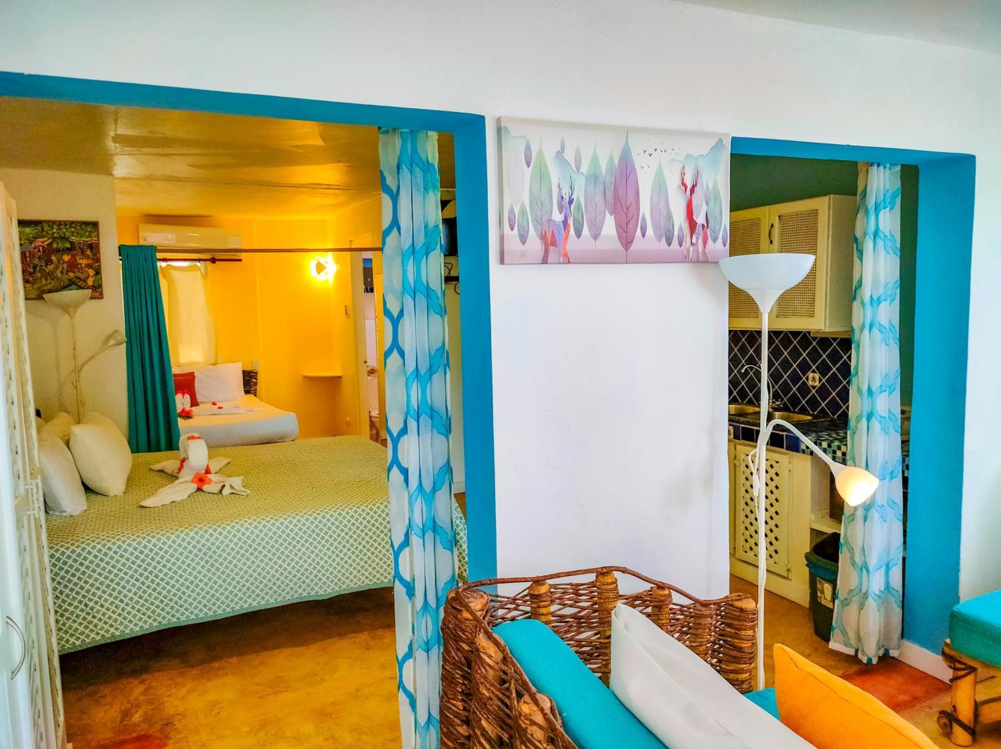 لاس غاليراس B&B Aparthotel La Isleta الغرفة الصورة